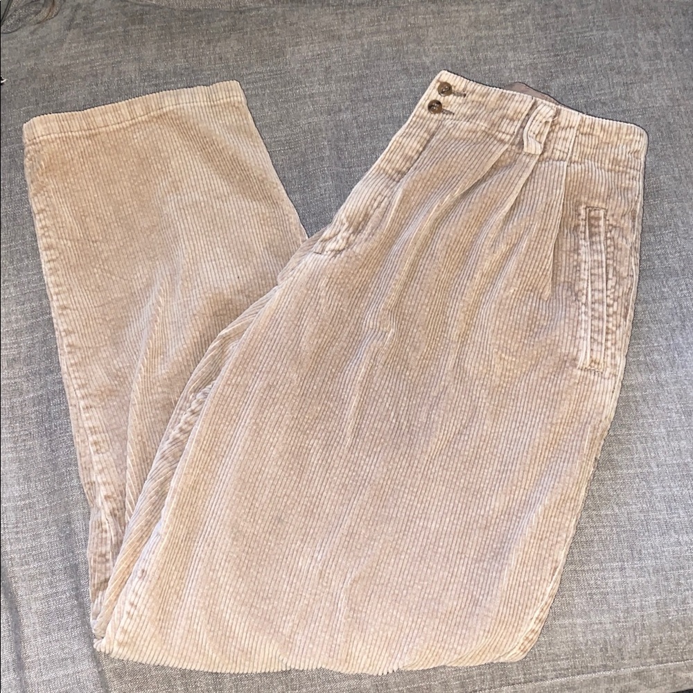 Lizsport Petites Women’s Tan Corduroy Pants. 100% Cotton.
